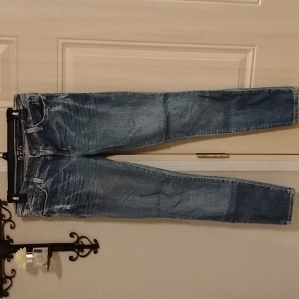 575 Medium Wash Low-Rise Skinny Jeans Size 29